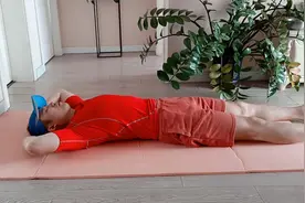失眠睡前拍打“长寿穴”100下，睡得快睡得稳，一觉到天亮视频封面