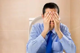 好尴尬，肛门老是瘙痒、潮湿是什么原因？教你正确处理方法视频封面
