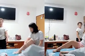 夫妻睡觉婆婆突然闯入，儿媳慌忙坐起质问遭反怼，现场火药味十足视频封面