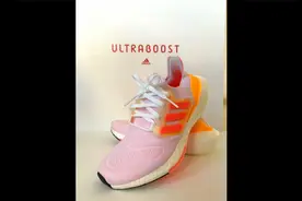 尝试「沉浸式开箱」 我真的太爱这双Adidas ULTRABOOST 22！视频封面