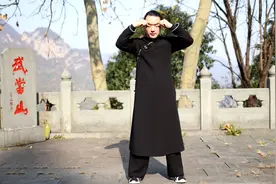 道家明亮眼睛功，让眼睛明亮，对眼睛很有益，经常看手机的人多做视频封面