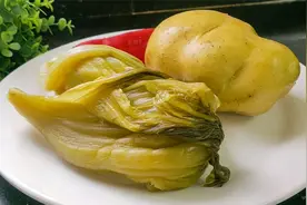 高温天我家最爱的一锅酸菜煲，好吃开胃做法还简单，孩子都抢着吃视频封面