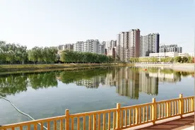 河南驻马店平舆县，二哥实拍县城中心区域，你看规划的像城市吗