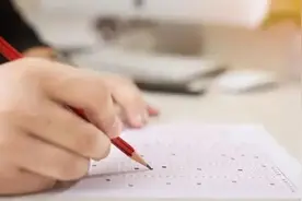 网传菏泽教编考题泄漏，当地教育局通报：系学生考后拍摄视频封面