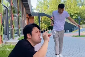 兄弟答应带我一起发财，这个视频，只有聪明人才能看懂视频封面