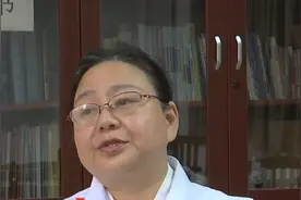 刚出生婴儿肠子竟外露，险丧命视频封面