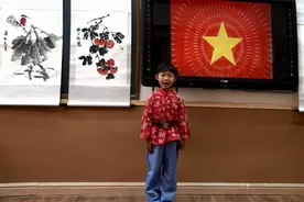 开封市回族幼儿园大一班耿梓童小朋友演讲《小交通员潘冬子》视频封面