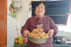 农村妈妈教你炸果子，香酥可口，咸香美味，做法简单咬一口酥掉渣视频封面