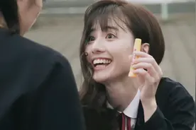清纯女孩为追求男神，不惜主动诱惑学霸！日本病娇猛片视频封面