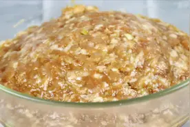 大厨分享饭店的饺子馅做法，不腥不腻吃着香，调料和配方都告诉你视频封面