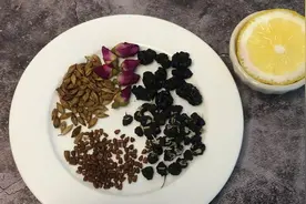 皮肤暗黄各种斑，内调才是关键，这道养颜茶我一直在喝，效果很好视频封面
