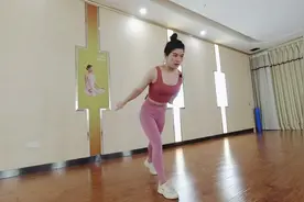 坚持了一个月的“旋转抡胳膊”，180瘦到99，快速消除拜拜肉视频封面