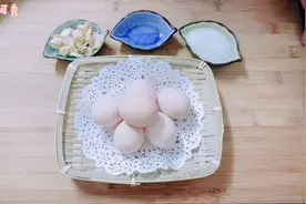 鸡蛋茶可以润喉，改善喉咙发炎止咳祛痰，加一样下去喝了更有效果视频封面