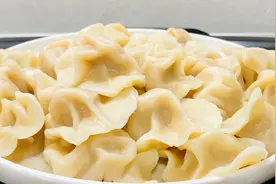猪肉大蒜水饺你有吃过吗，教你调馅秘诀，薄皮大馅，出锅蒜香浓郁