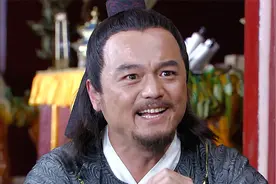 朱元璋恩威并施掌控胡惟庸，胡惟庸得到起用热泪盈眶感谢隆恩视频封面