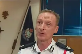 外籍阿Sir庄定贤：很幸运香港给了我机会，对香港的初心从未改变视频封面