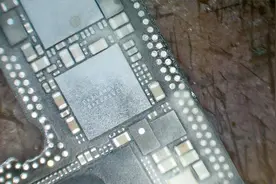 iPhone X被窝里充电一夜悲剧了（4k Video）！视频封面