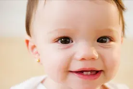 孩子换牙早了或晚了正常吗？口腔医生：只要在这个年龄段都算正常视频封面
