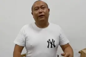 唐山打人者陈继志妻子不认罪行，曾被拘禁者发声：被关后备箱整晚视频封面