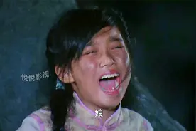 母亲为了追上出海的船逃命，竟将女儿绑在树下任其自生自灭视频封面