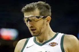 【NBA2KOL2球员推荐】三分102 中投98 平民必备 70W欧洲神射手！视频封面