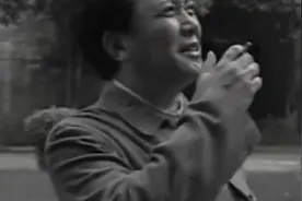 因为一只香烟！毛主席识破了特务身份，紧急将他调离身边视频封面