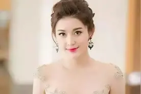 女人怀孕四个月，竟然生出一头野猪视频封面