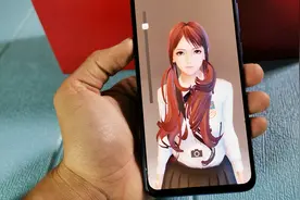 在手机给自己养个女友，你让她干嘛就干嘛，非常听话