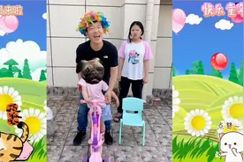 妈妈带小狗狗出去溜溜了视频封面