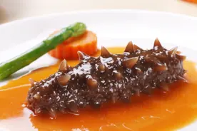 想吃海鲜，又怕痛风加重？记住这2种海鲜，适量吃，尿酸高不了视频封面