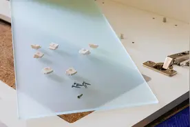 玻璃怎么钻孔？钻头一碰，玻璃就碎了怎么办？学会这招，轻松钻孔视频封面