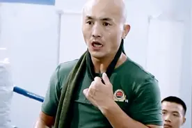 武僧一龙饰演中国军人，蒙着眼睛一打二，这演技你给几分？视频封面