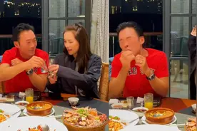 57岁郑浩南向已婚女星“表白”，被女方扇巴掌，委屈吐槽：太狠了视频封面
