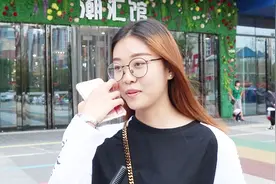 年少时做的最二的事，进错厕所偷穿女装，翘课打扑克的美女过分了视频封面