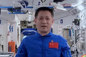 聂海胜在太空讲开学第一课：从飞行员到航天员，理想越飞越高视频封面