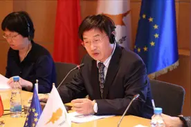 一天内两次对华下手！推特凌晨紧急致歉，这个理由让舆论炸锅了！视频封面