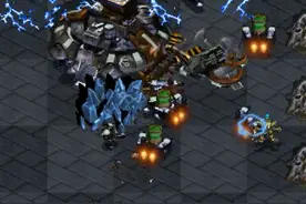 星际争霸1重制版之神族人机大战3V4闪电兵的骚操作!视频封面