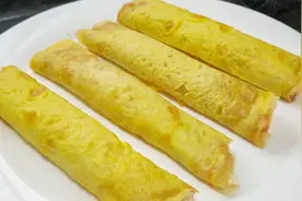 客家人过年必做的春卷，配一碗传统百搭蘸料，每吃一口都满嘴留香