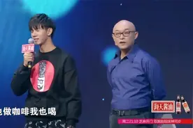 非诚：特种兵五分钟300俯卧撑，无人灭灯，孟非：灯坏了吗