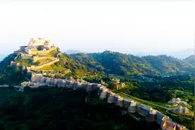 印度有座长城，被称为世界第二大长城，100年只修了36公里视频封面