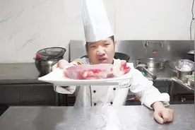 怪不得饭店牛肉滑嫩好吃，没想到腌牛肉这么多秘诀，每步都很讲究视频封面