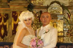 张卫健：三次结婚都是同一新娘，宁可膝下无子也不愿与张茜分离视频封面