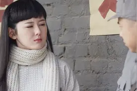 漂亮姑娘主动找小伙子当男朋友，结果小伙别扭上了视频封面