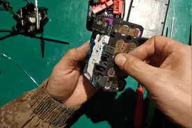 东城电池不充电故障维修！故障现象充电器红绿灯交替闪烁视频封面