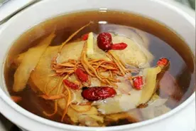 鹿茸炖鸡汤怎么炖才好吃？教你正确做法，汤鲜味美，营养又滋补视频封面