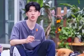 张大大曝身高175，范丞丞：说175的一般只有170！范丞丞耿直合集视频封面