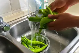 青椒炒肉片多数人第一步就错了，湖南大厨给你答案，太好吃了视频封面