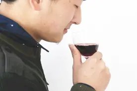 喝什么能快速解酒？酸奶，牛奶还是蜂蜜？答案值得你看看视频封面