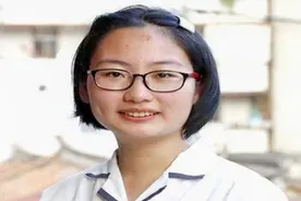 高考史上最贵女状元，687考上北大，高考奖金高达100万视频封面