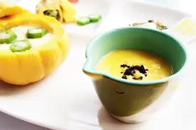 营养师告诉你，1岁内宝宝辅食和奶类的比例如何合理安排视频封面